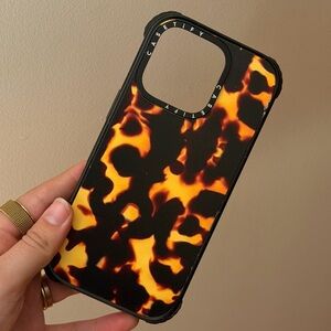 CASETiFY iPhone 16 pro Tortoiseshell iPhone Case – Black & Amber